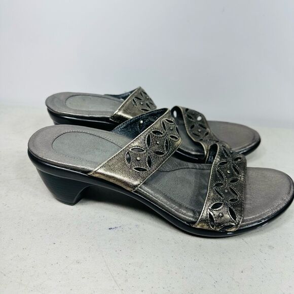 NAOT Strappy Slip On Wedge Sandals Womens Metallic Wedge Heel Cushioned Sz 39-8 - Picture 2 of 8